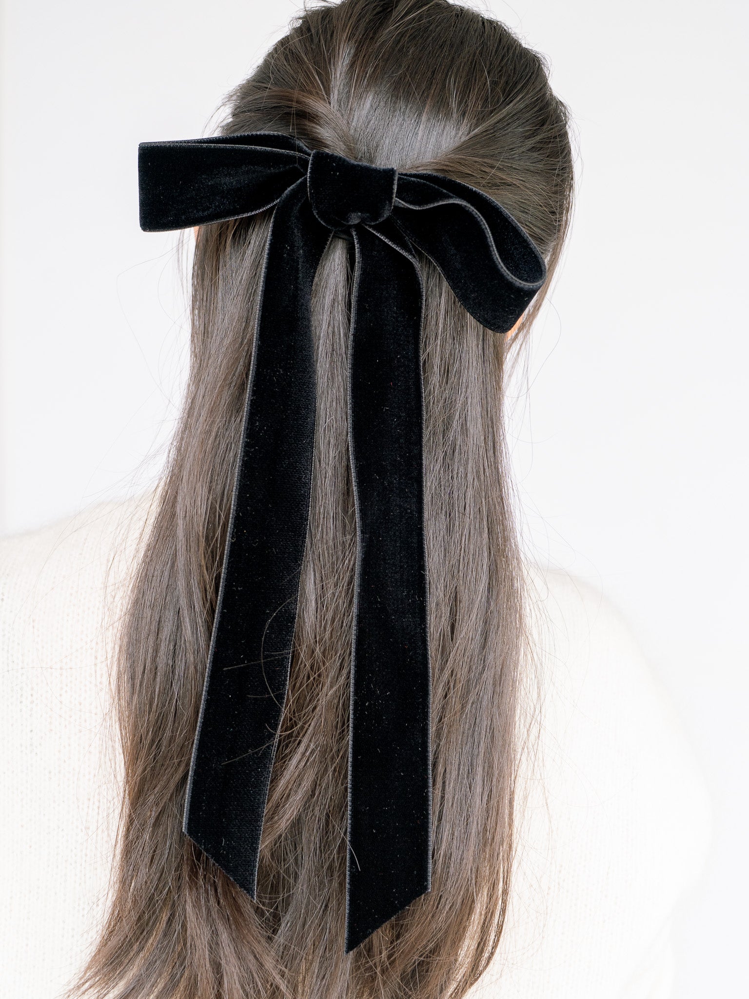 Oversized Velvet Emma Bow