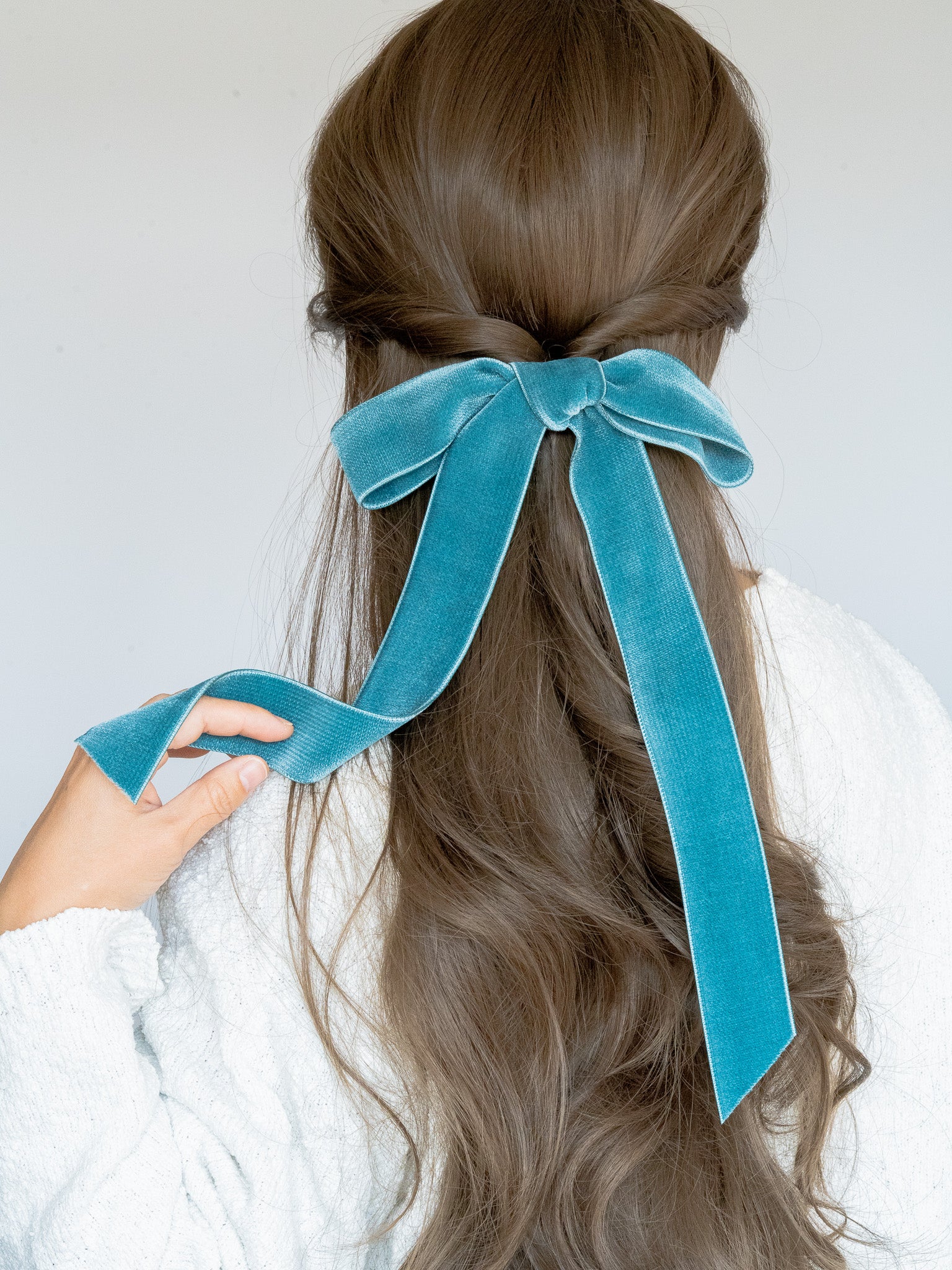 Oversized Velvet Emma Bow