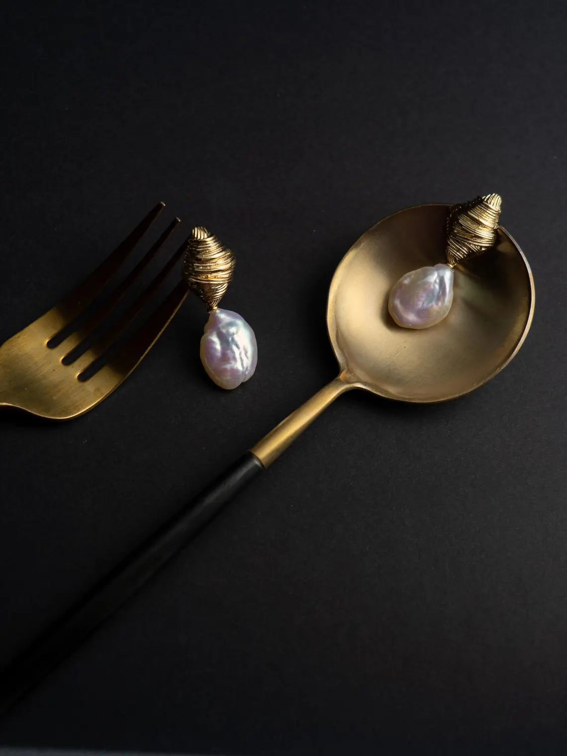 Croissant Keshi Studs