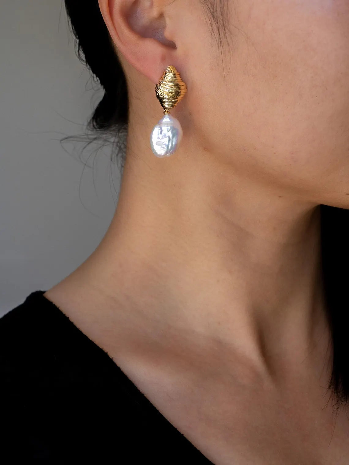 Croissant Keshi Studs